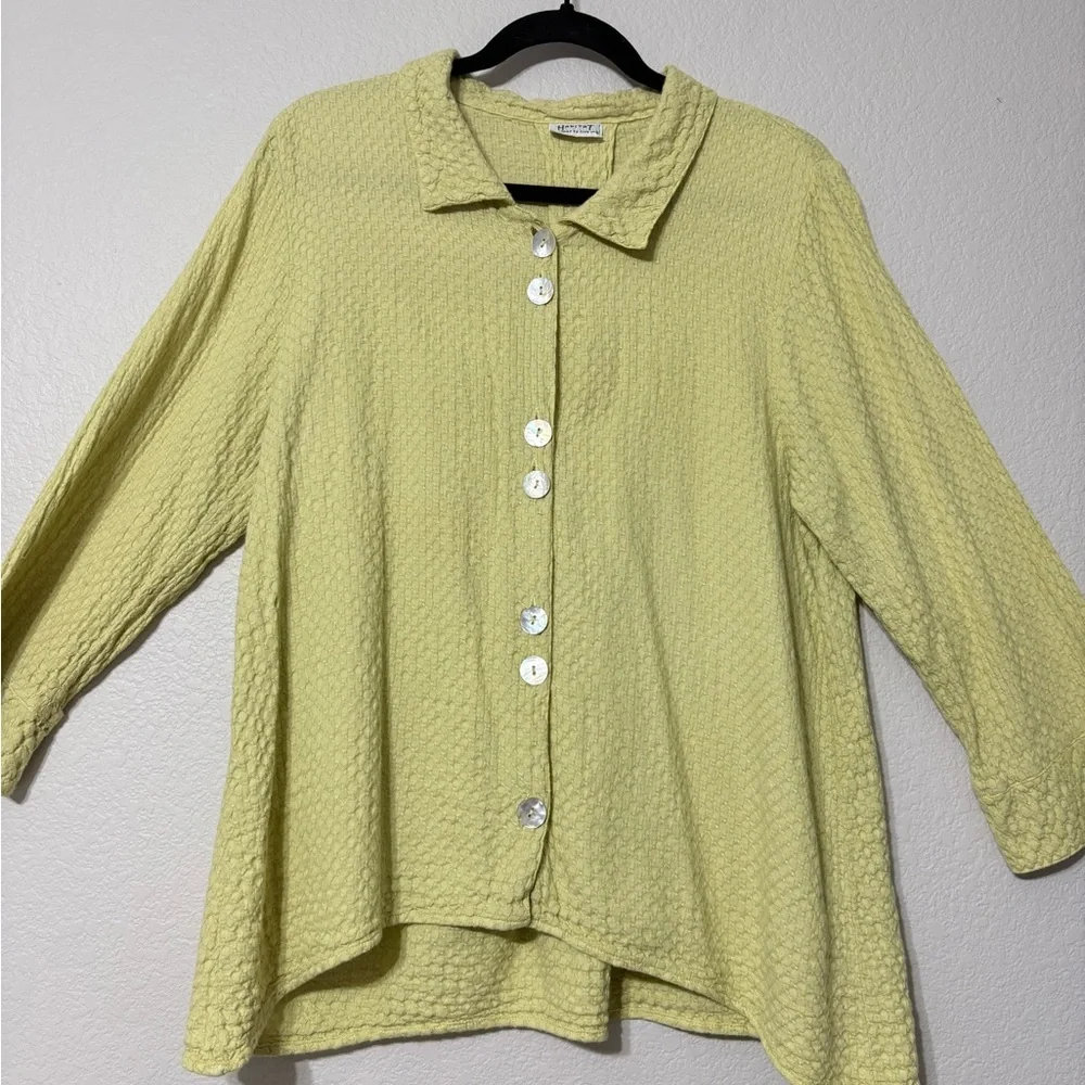Habitat Soft Yellow Textured Button-Down Shirt/Jacket. Mother of Pearl Buttons. - Picture 1 of 10